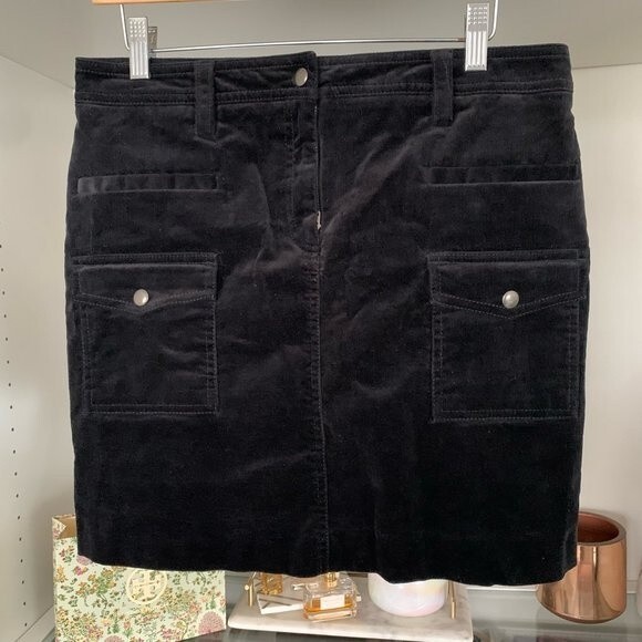 J Crew Black Corduroy Button Front Fall Minimalist Mini Skirt w Pockets Size 8 - Picture 1 of 10